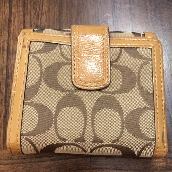 Coach wallet - Picture 3 of 13